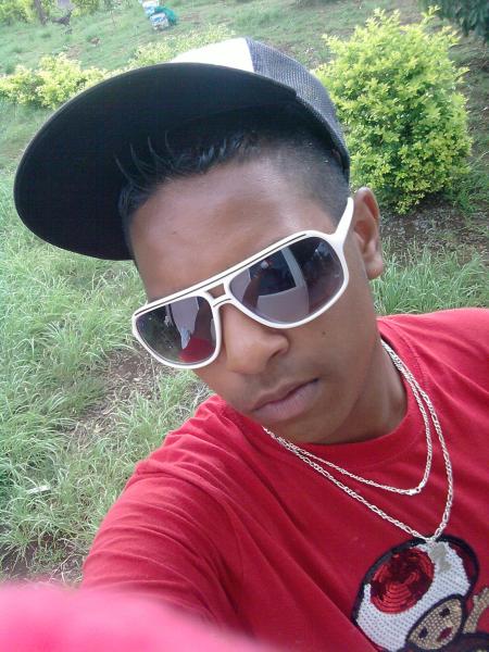 xavier 15 ans donne louest celeb mon adresse msn c team.de.la.411@hotmail.fr